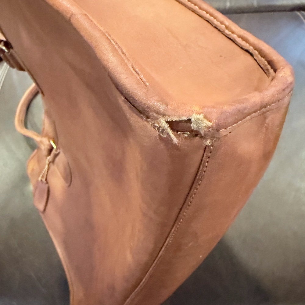 Vintage Coach British Tan Leather Tote - Picture 5 of 14